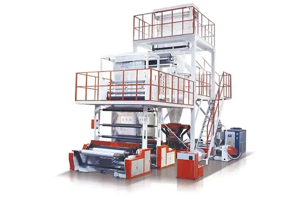 Three layers blown film extrusion